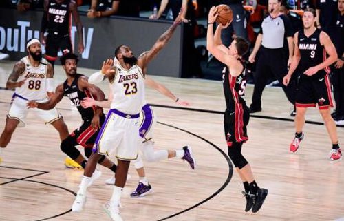  NBA“反疫苗联盟”引热议：五位球星若组队，季后赛前景如何？