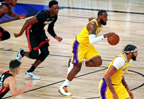  NBA焦点战前瞻：开拓者挑战掘金，主客场战绩成关键
