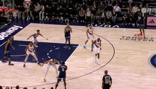  NBA历史性时刻：詹姆斯父子同队，布朗尼第55顺位被湖人选中