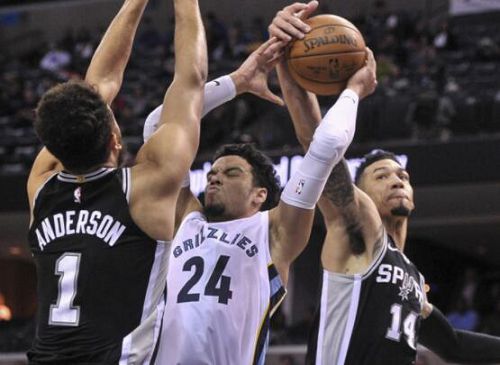  NBA战报：尼克斯力克步行者，唐斯哈特合砍70分闪耀全场